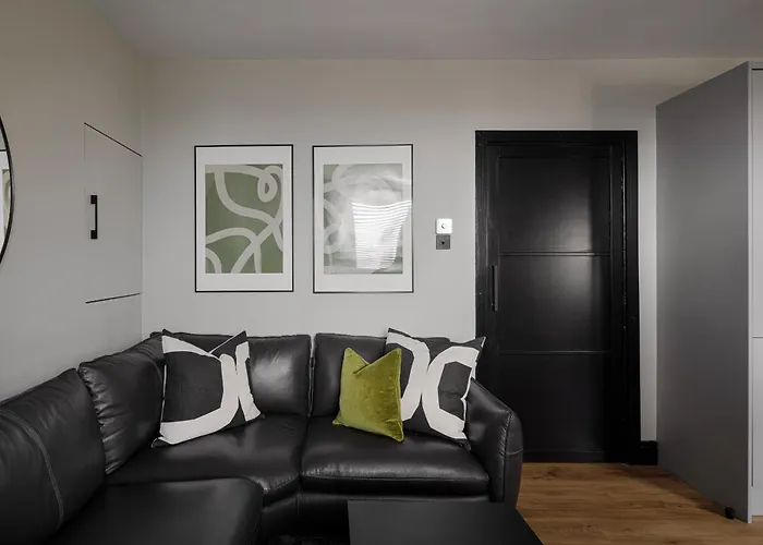 Broomhill Loft